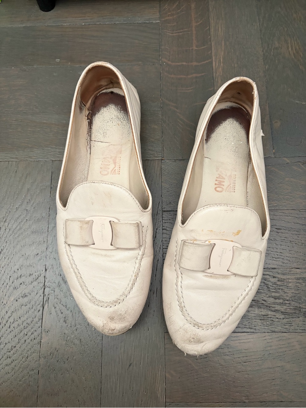 Salvatore Ferragamo Ivory Bow-Detail Leather Loafers